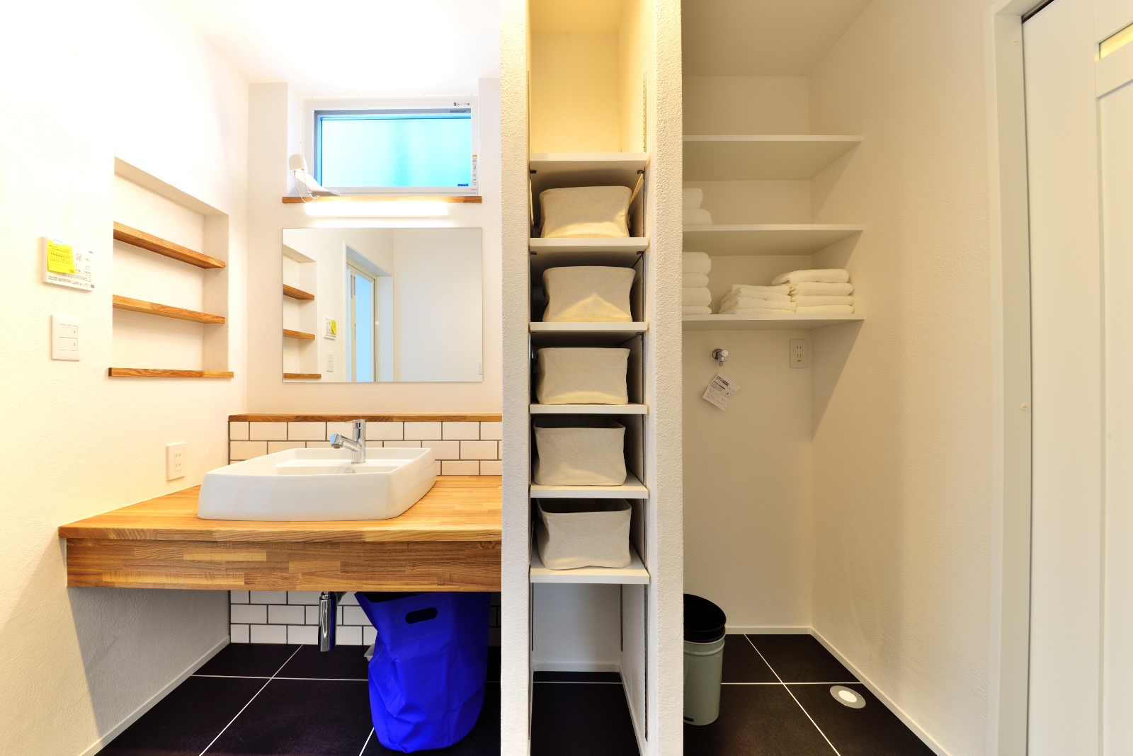 薪ストーブの家