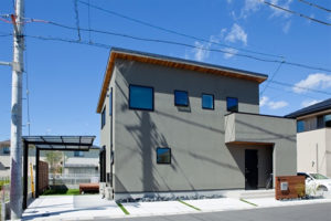 どっしりと存在感のある外観デザイン